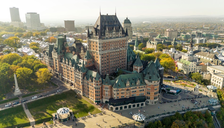 Le Québec annonce la suspension du traitement de l'EIMT pour certains travailleurs étrangers temporaires à faible salaire